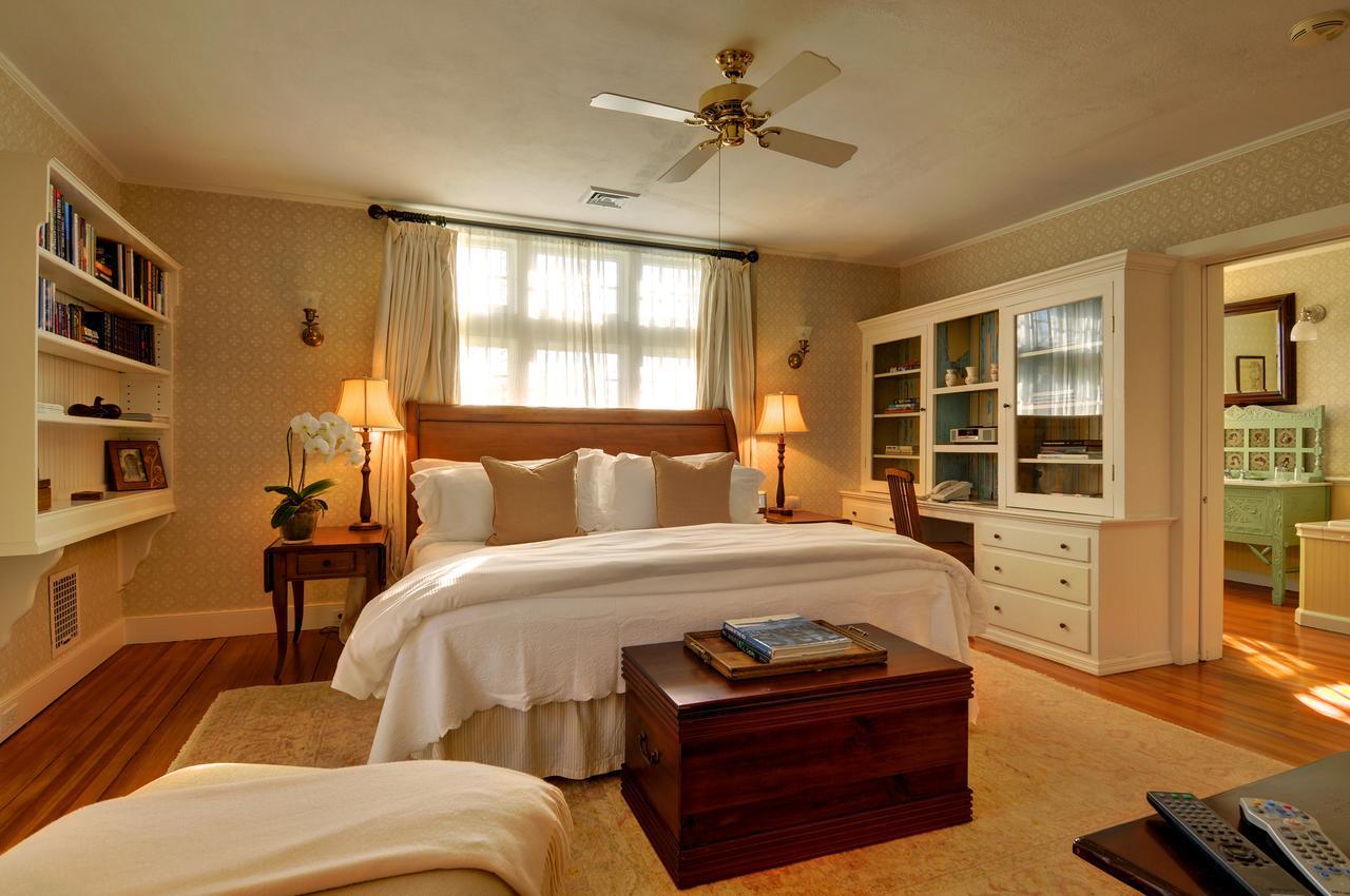 Bed and Breakfast The Baker House 1650 Ист-Хэмптон Экстерьер фото